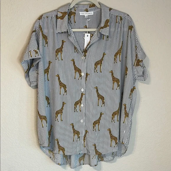 Jane and Delancey Black and white Striped Giraffe  Button Down Shirt - Picture 5 of 11